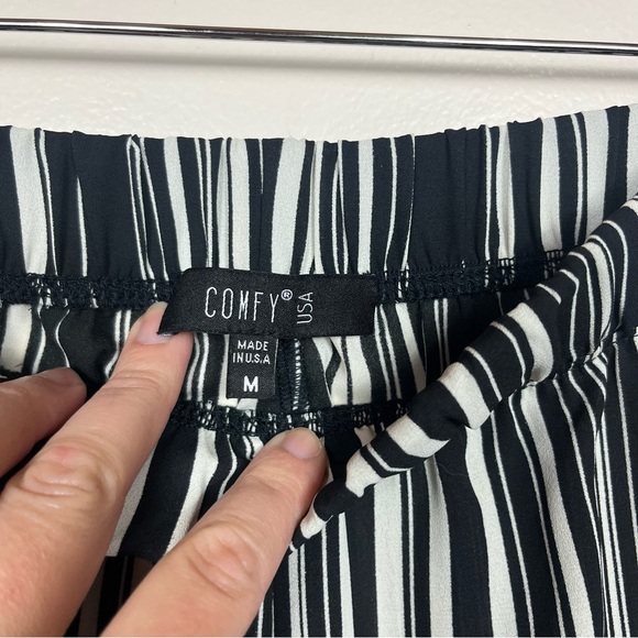 Comfy USA Pull on Pants Medium Wide Leg Loose Striped Flowy Whimsigoth Black - Picture 6 of 6